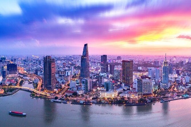 War Remnants Museum - Ho Chi Minh City Half Day Tours - Lunch, drinks, and the value of $39