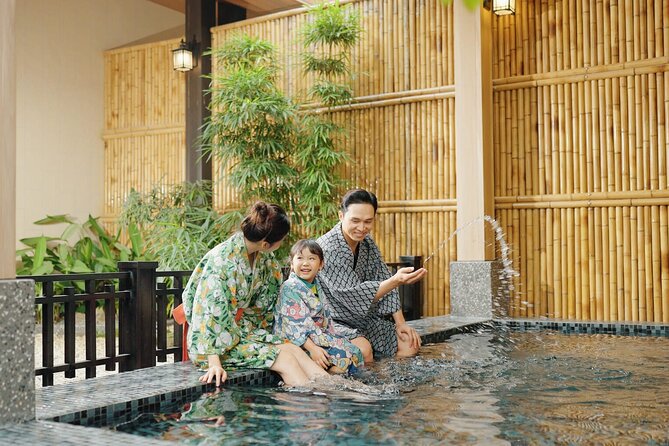 Wyndham Lynn Times Onsen Wellness - Evening dining and quiet resort time